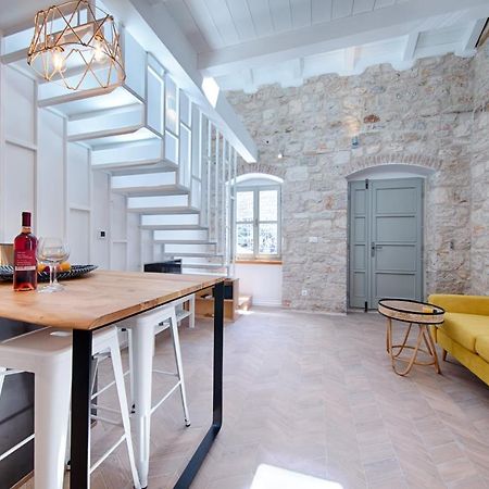 Studio Apartment Vicencina Vis Eksteriør billede