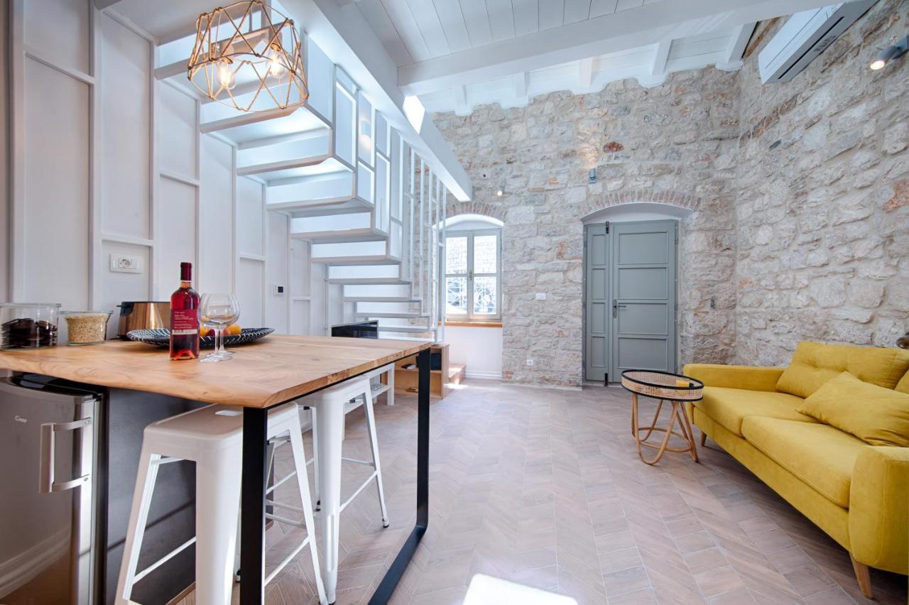 Studio Apartment Vicencina Vis Eksteriør billede